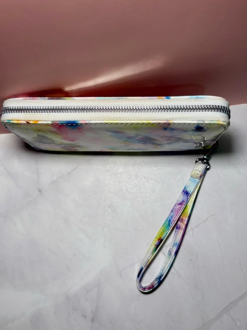 🌸 Betsey Johnson Floral Print Wristlet Wallet